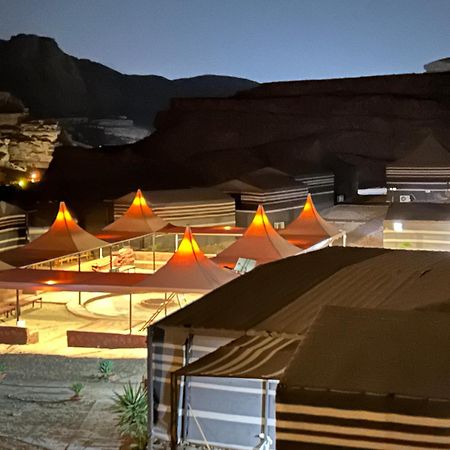 וואדי רם Desert Island Camp מראה חיצוני תמונה